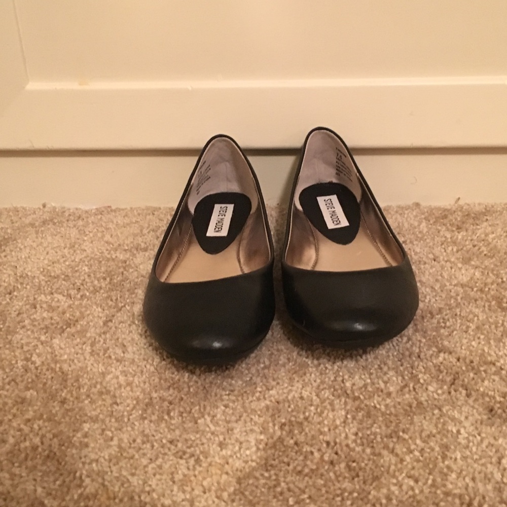Steve Madden flats size 7.5.